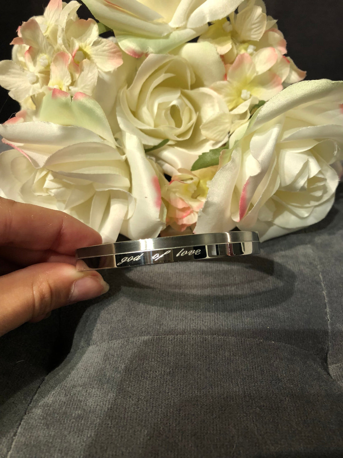 Bracelet gravé "God of Love"